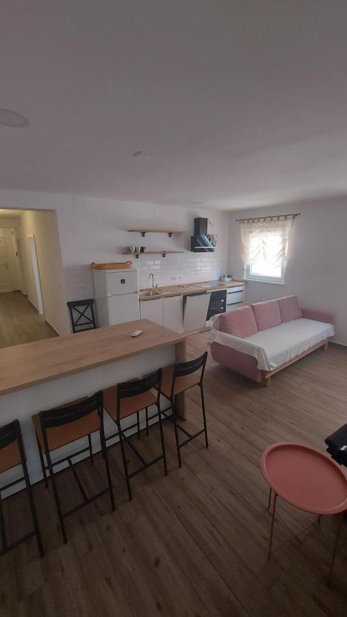 Apartmani Mlinar - Two Bedroom Apartment With Seaview เกรบัชติซา ภายนอก รูปภาพ