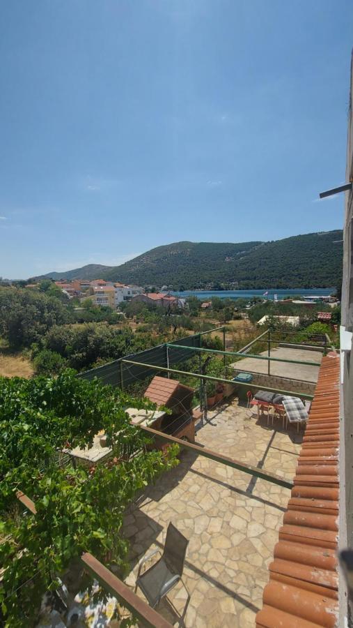 Apartmani Mlinar - Two Bedroom Apartment With Seaview เกรบัชติซา ภายนอก รูปภาพ