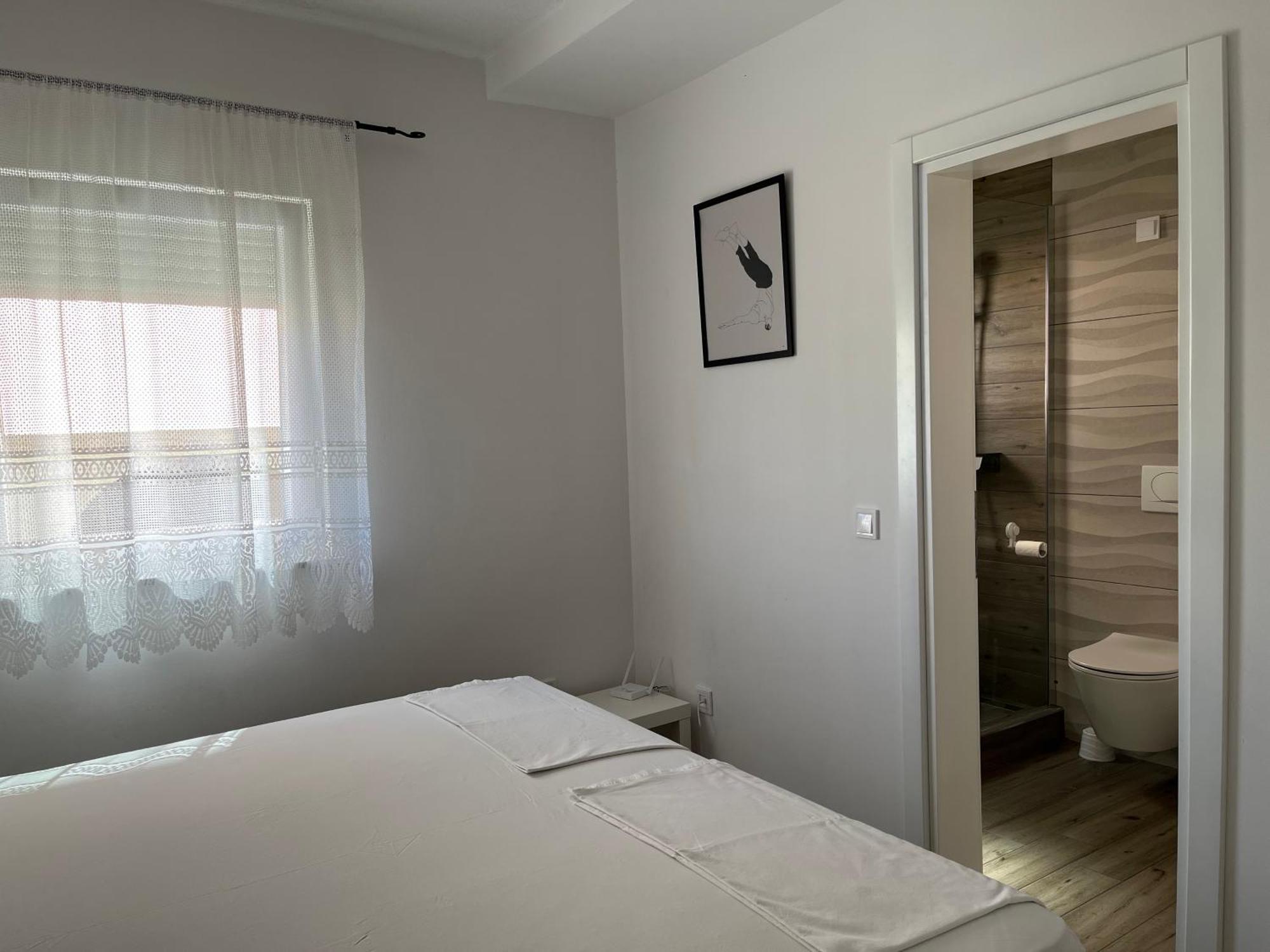 Apartmani Mlinar - Two Bedroom Apartment With Seaview เกรบัชติซา ภายนอก รูปภาพ