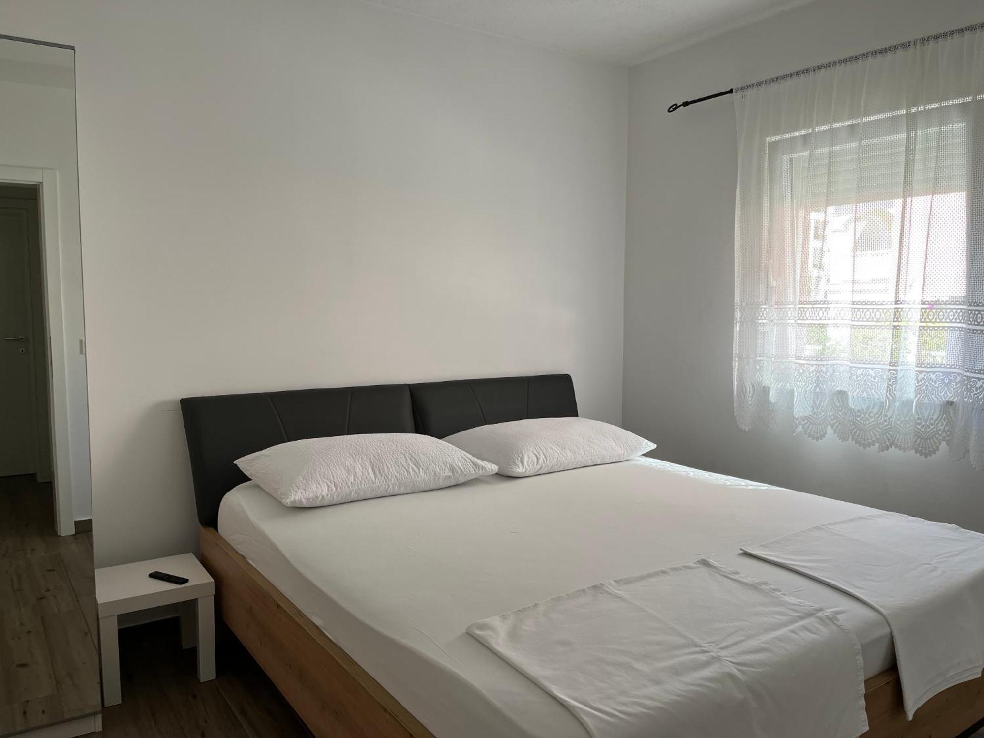 Apartmani Mlinar - Two Bedroom Apartment With Seaview เกรบัชติซา ภายนอก รูปภาพ